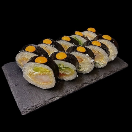 Sushi z&nbsp;krewetką i&nbsp;sosem