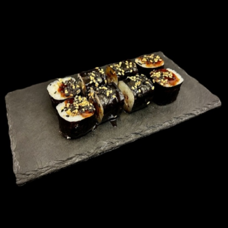 Sushi z&nbsp;sosem i&nbsp;sezamem